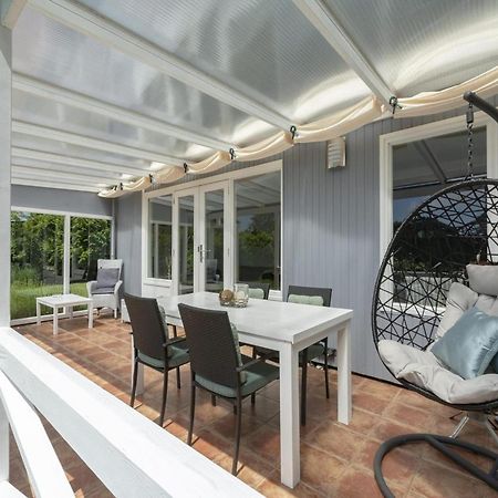 Modern Holiday Home With Large Garden Sint Maartensvlotbrug Exteriör bild