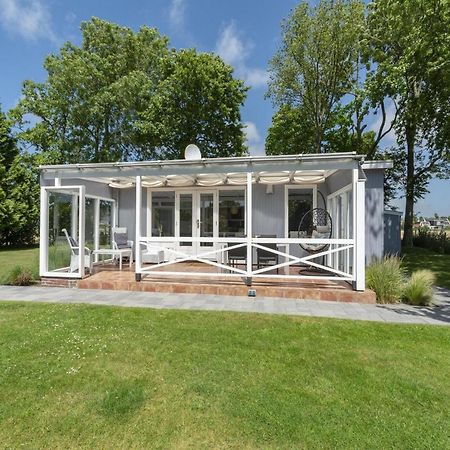 Modern Holiday Home With Large Garden Sint Maartensvlotbrug Exteriör bild
