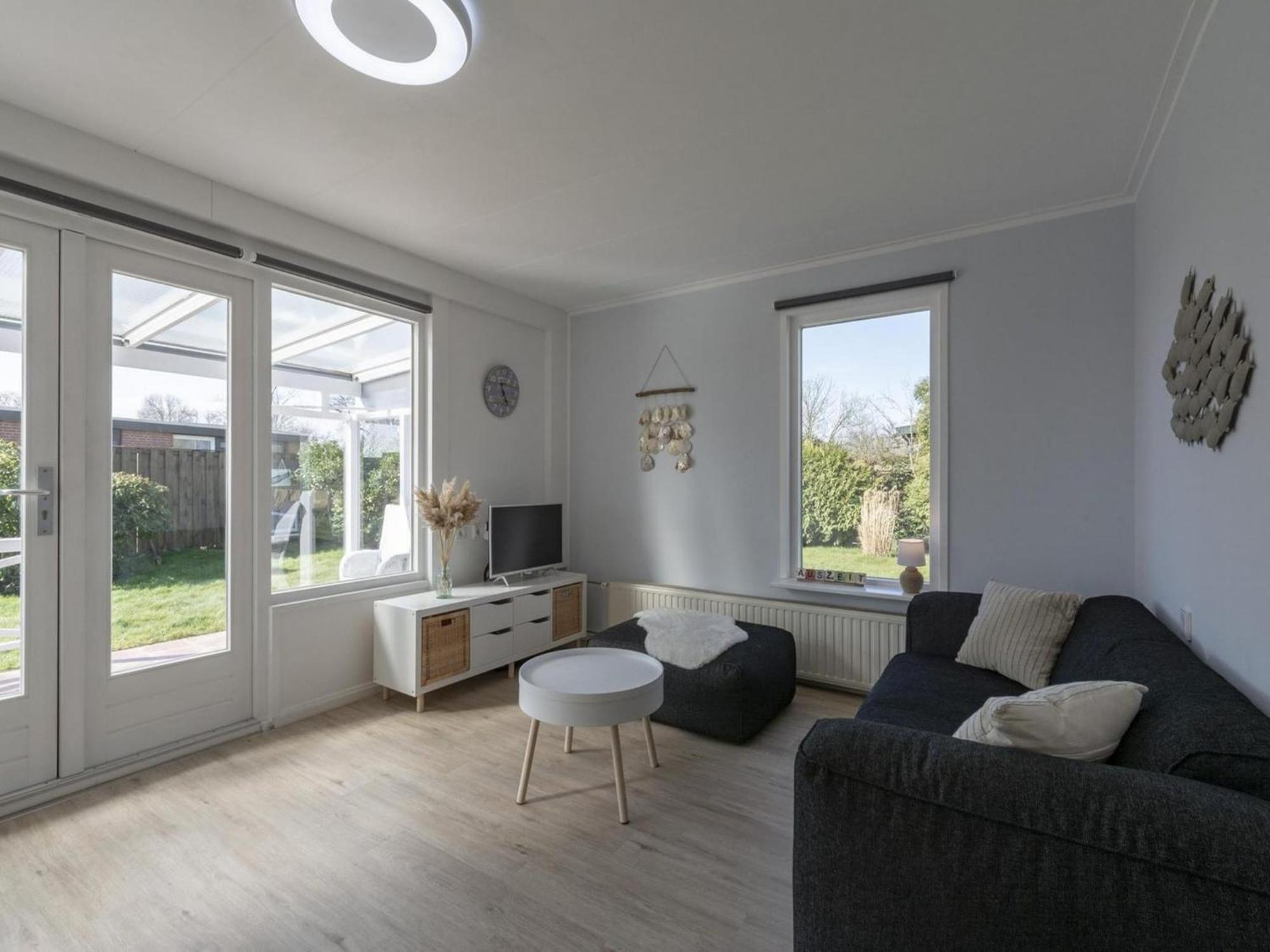 Modern Holiday Home With Large Garden Sint Maartensvlotbrug Exteriör bild